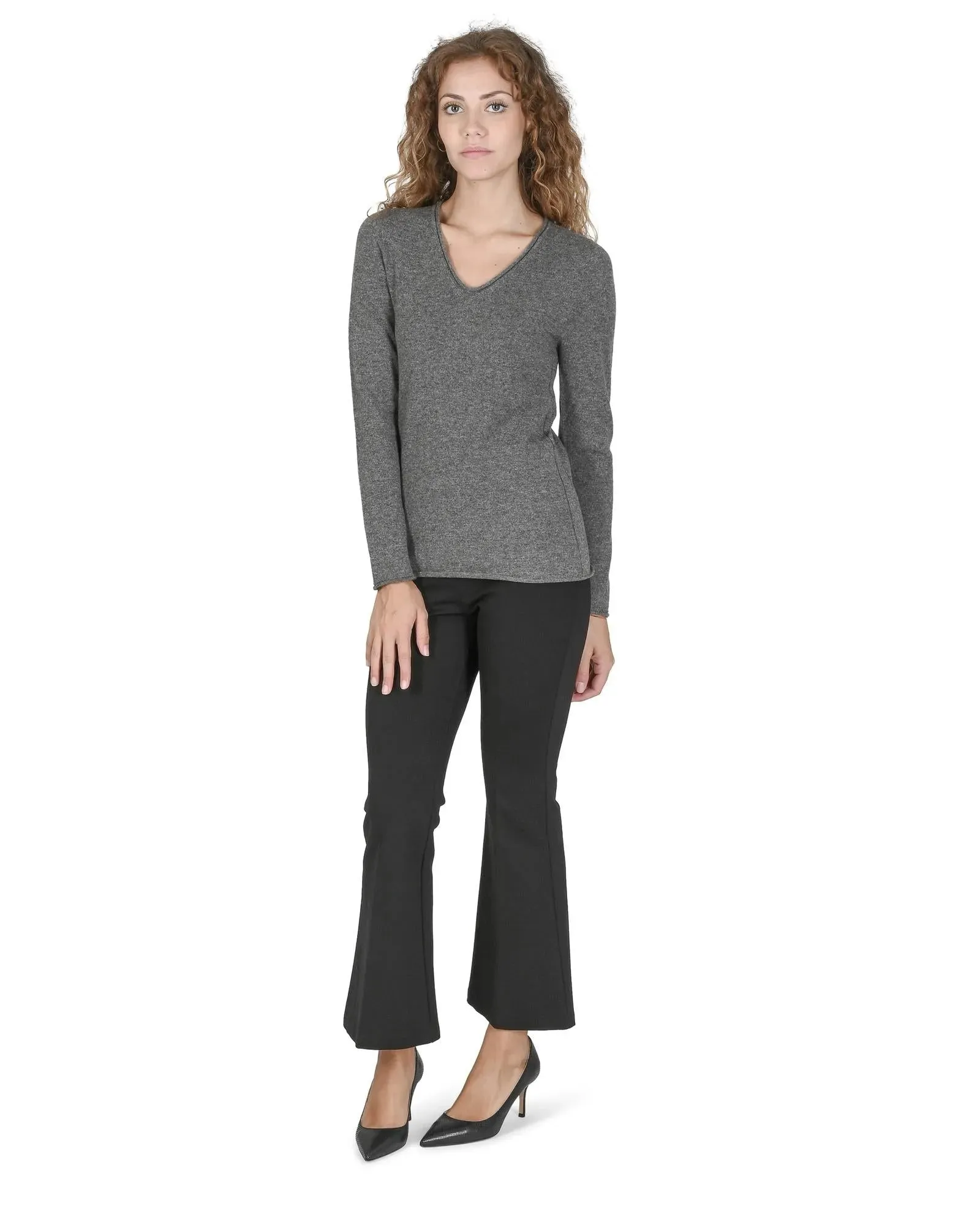 Crown of Edinburgh Cashmere Women's Cashmere V-Neck Sweater for Women in Grey - 48 EU