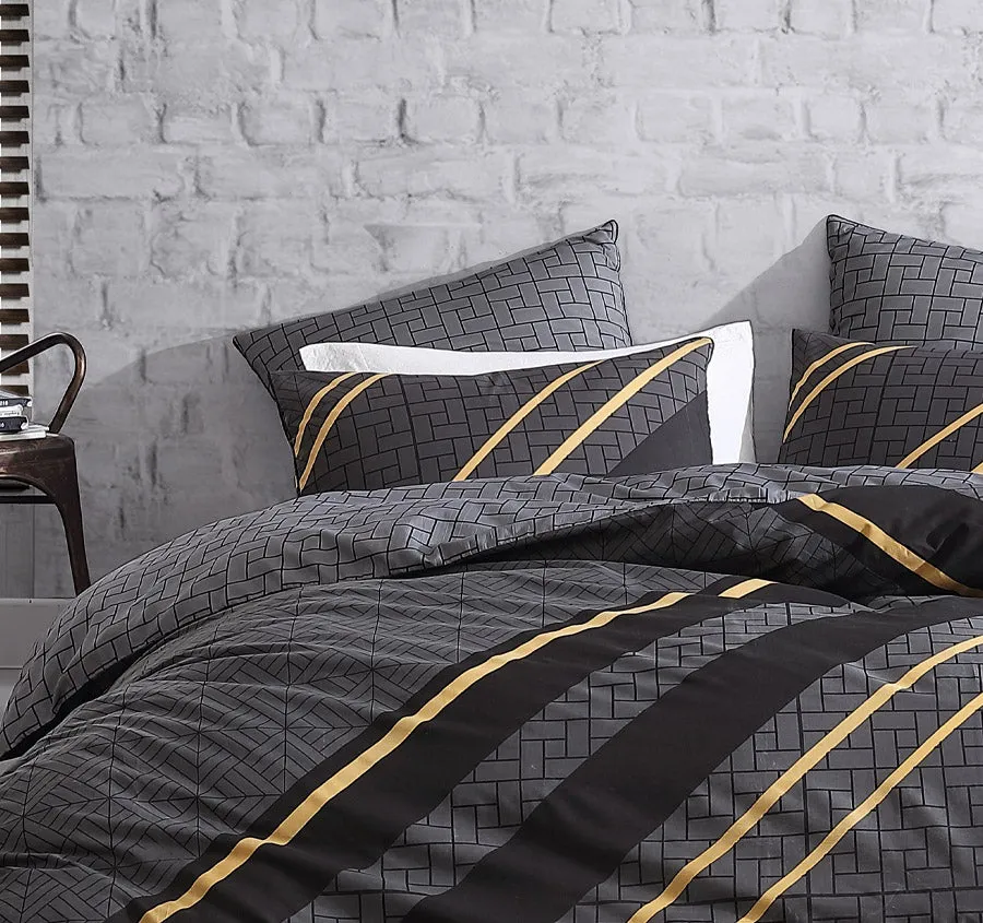 Jamala Quilt Cover Set Range Black