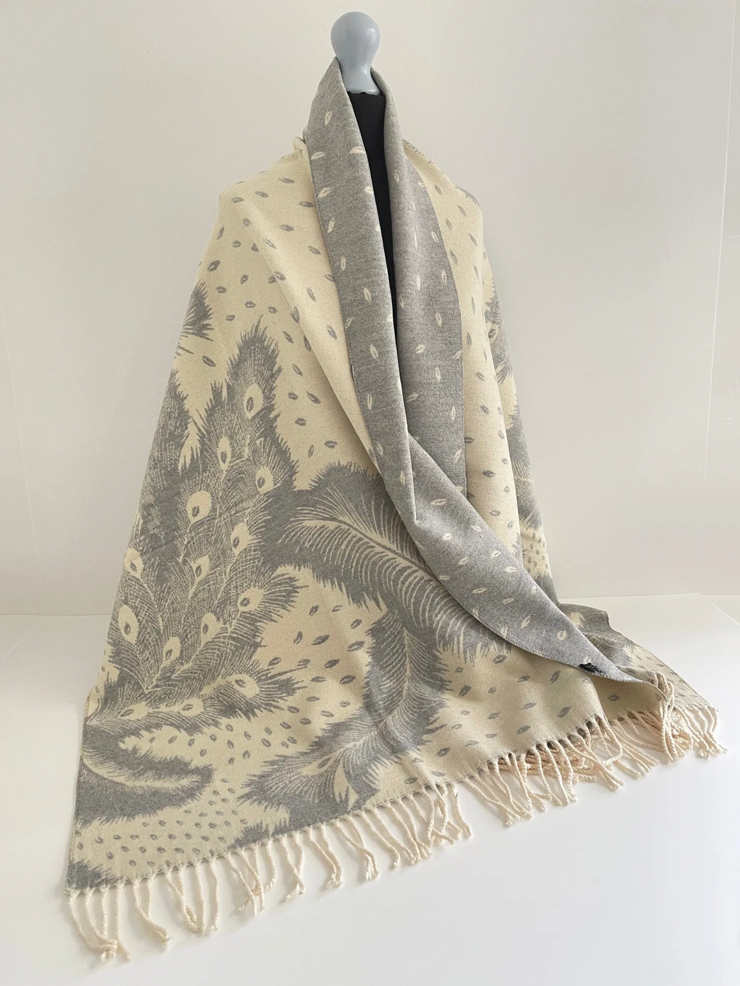 LARGE CREAM CASHMERE FEATHER PRINT REVERSIBLE WINTER SHAWL BLANKET SCARF