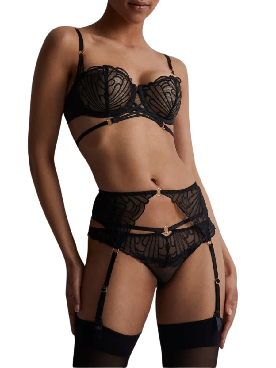 L'Indomptable Suspender Belt