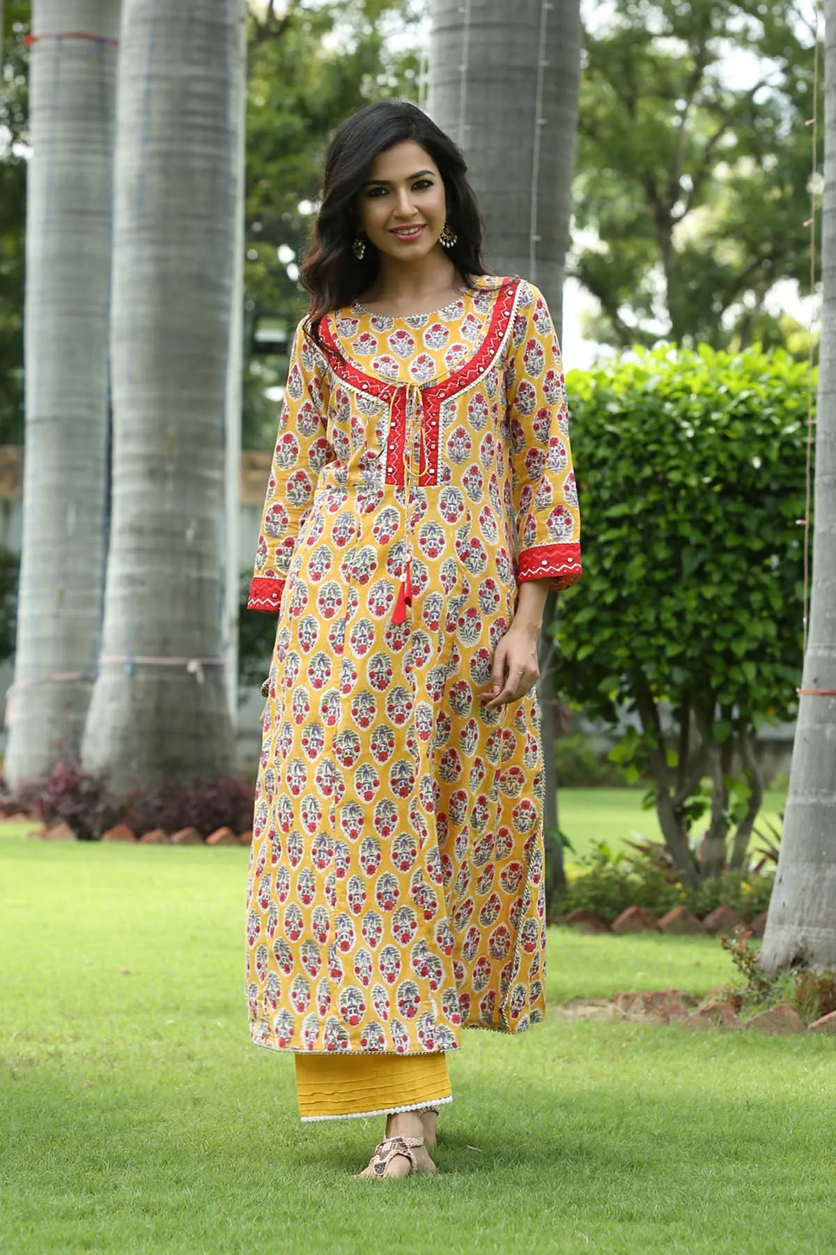 Mustard yellow/Red kalidaar kurta