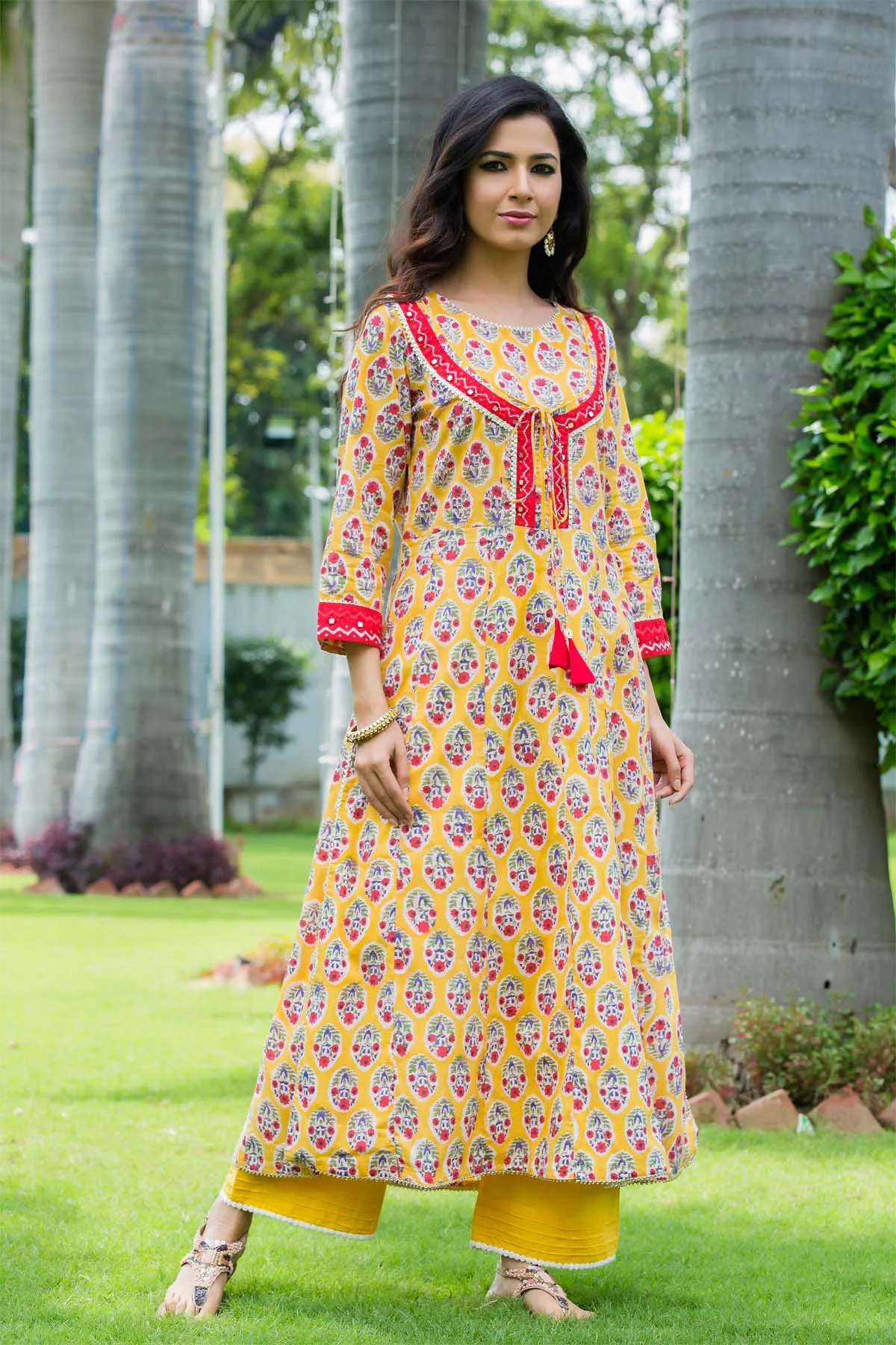 Mustard yellow/Red kalidaar kurta