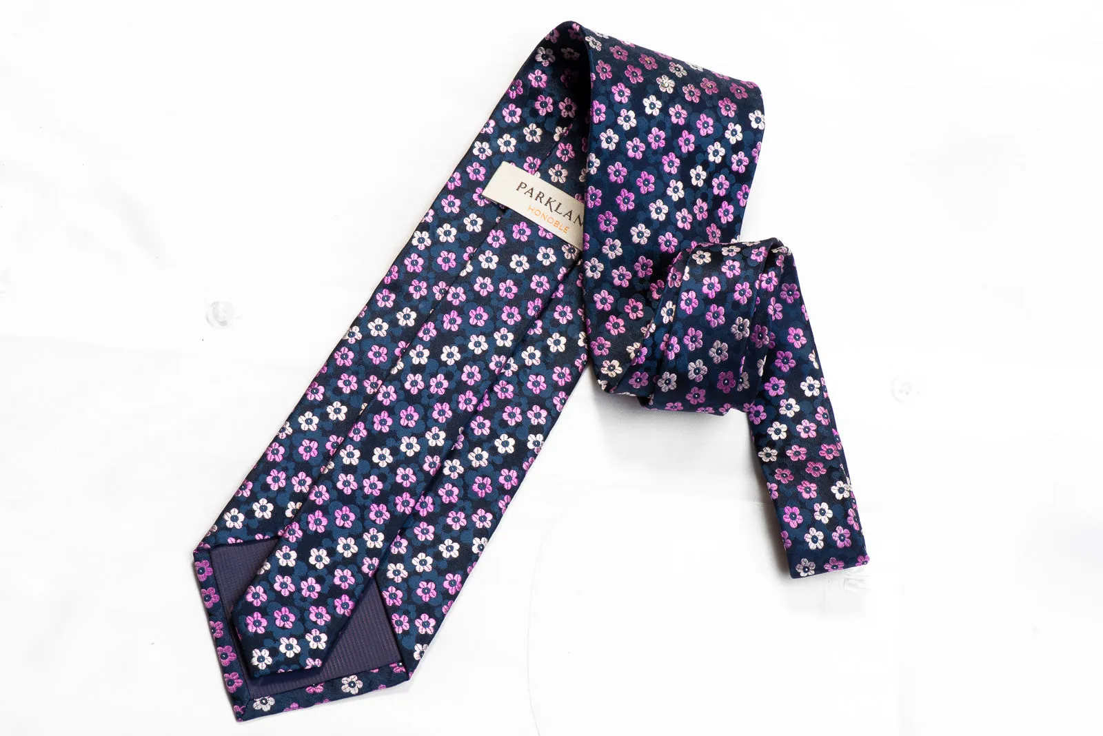 Park Land Rhinestone Necktie Floral On Blue With Sparkles