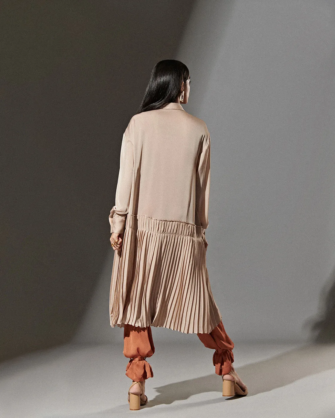 PLEATED CREPE TUNIC