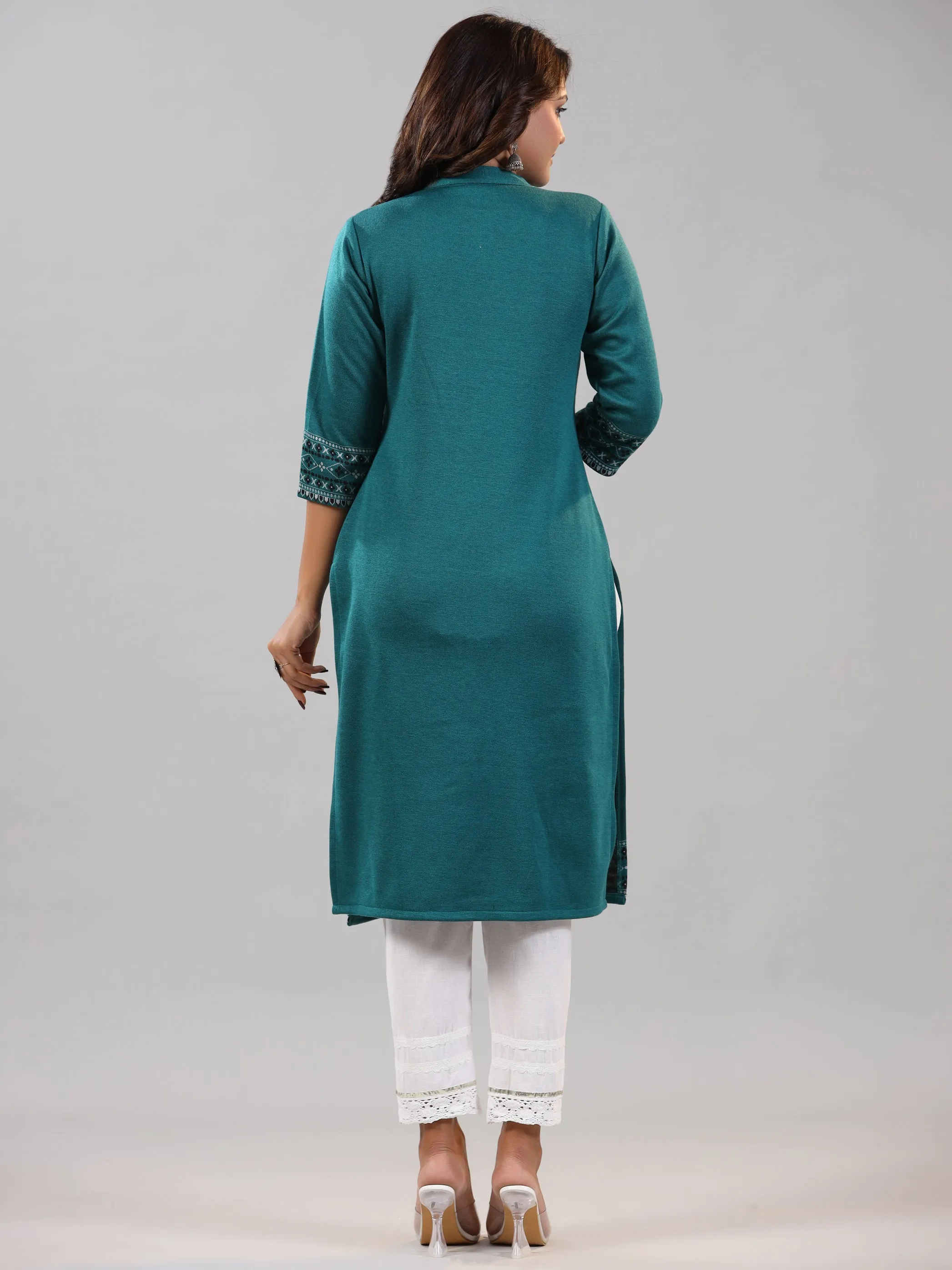 Women Teal Printed Woolen Straight Kurta